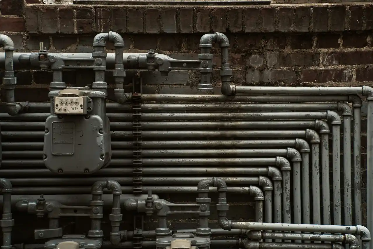 Experienced Pipe Lining professional